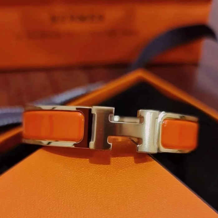 แอร์เมส-classic-h-bracelet-hermes-orange-size-16-8-stock-in-thailand-ส่วนลดสำหรับ-duty-free