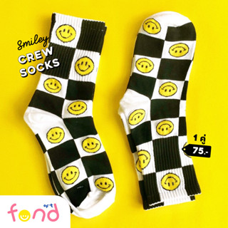 🧦ถุงเท้ากลางน่องลายตารางสีขาวดำหน้ายิ้ม🙂smiley crew socks