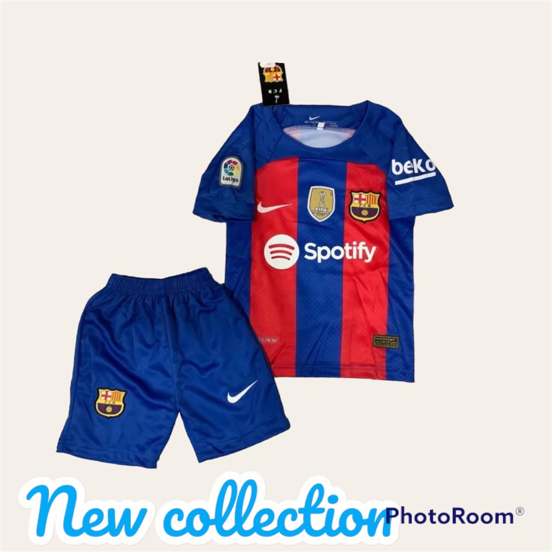 รูปภาพสินค้าแรกของNewชุดบอลเด็ก(ทีมบาซ่า) หลากสี เสื้อพร้อมกางเกง อายุ 2-14 ปี