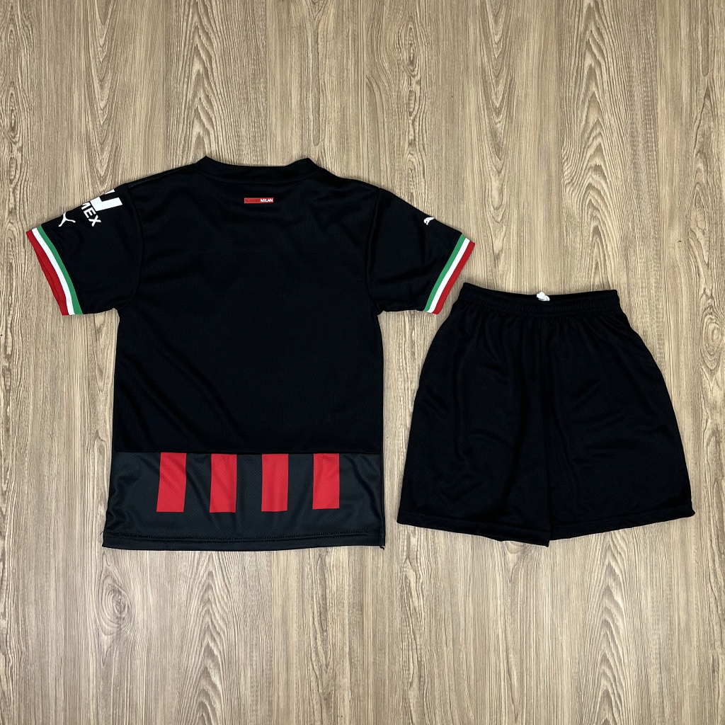 ชุดบอลเด็ก-ชุดกีฬาเด็กทีม-เอซีมิลานดำ-แดงได้ทั้งชุด-เสื้อ-กางเกง-สินค้าเกรด-aaa