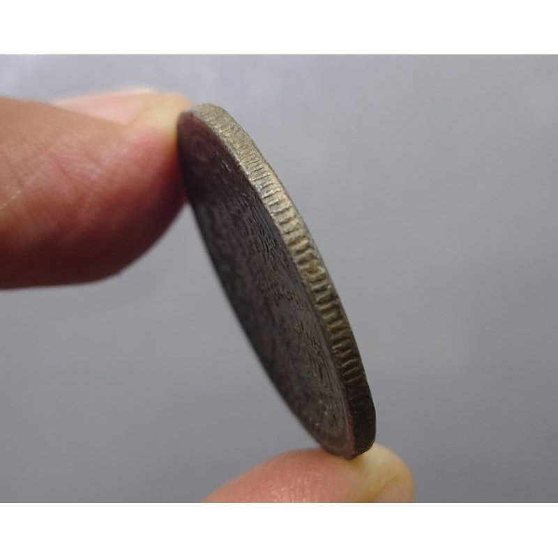เหรียญอัฐ-ดีบุก-สมัย-ร-4-รัชกาลที่4-แท้-ปี-พศ-2405-พระมหามงกุฎ-พระแสงจักร-ผ่านใช้-เหรียญโบราณ-เงินโบราณ-ร4