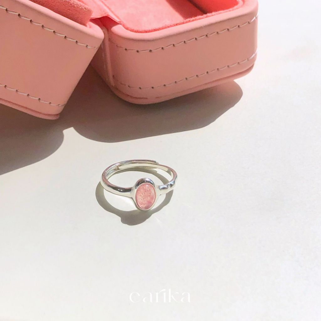 earika-earrings-pink-moonstone-oval-ring-แหวนเรียบเงินแท้จี้มูนสโตนทรงวงรีสีชมพู-ฟรีไซส์ปรับขนาดได้