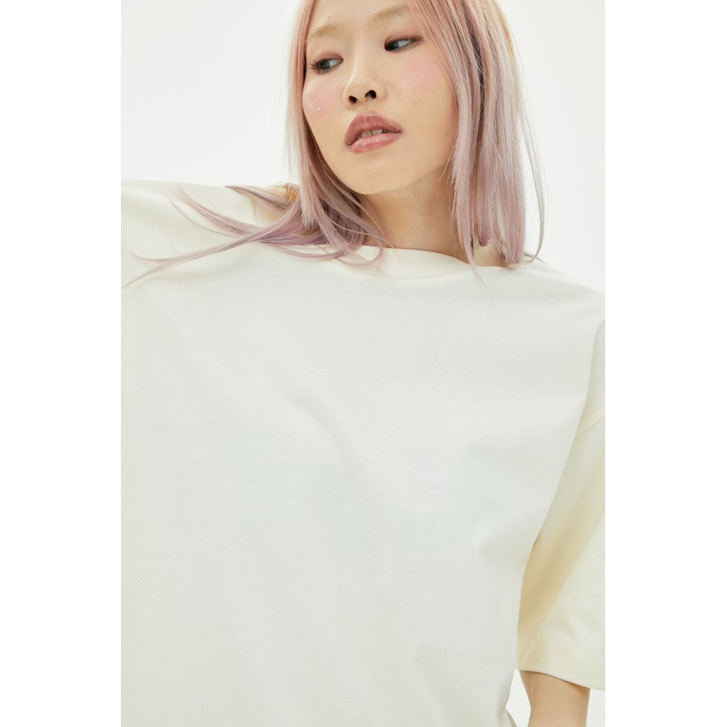 ov05-cream-เสื้อยืดสีครีม-cotton20-oversize