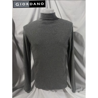 GIORDANO​ Brand_2nd hand เสื้อยืดแขนยาวคอเต๋าวินเทจ วัสดุตัวเสื้อทำจากผ้าฝ้าย​ 💯%/ ไซด์ L/ แท้มือสองกระสอบนำเข้า​