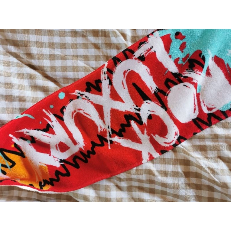 พร้อมส่ง-one-ok-rock-towel-ผ้าเชียร์-มือสอง