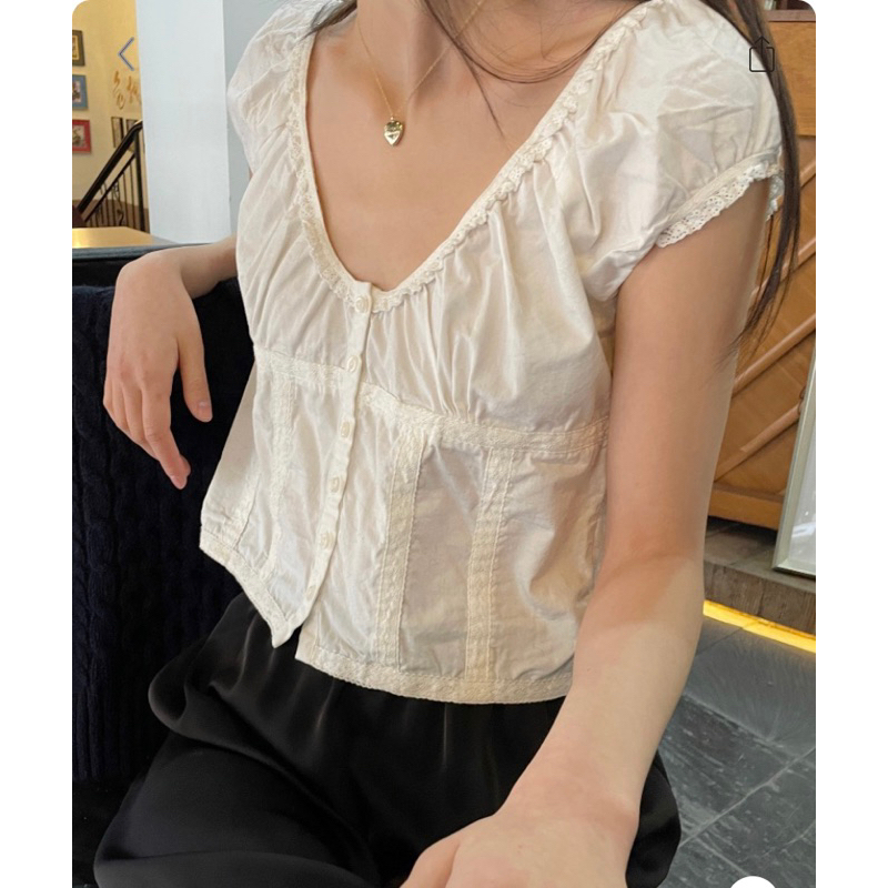 PREORDER พรีออเดอร์ Brandy Melville Tianna Lace top Shopee Thailand