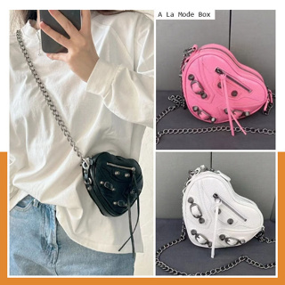 ออริ กระเป๋า Mini Le Cagole Heart Crossbody Bag Balen หนังแท้