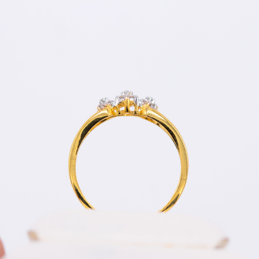 แหวนกระจุก-3-กระจุก-แหวนเพชร-แหวนทองเพชรแท้-ทองแท้-37-5-9k-me622