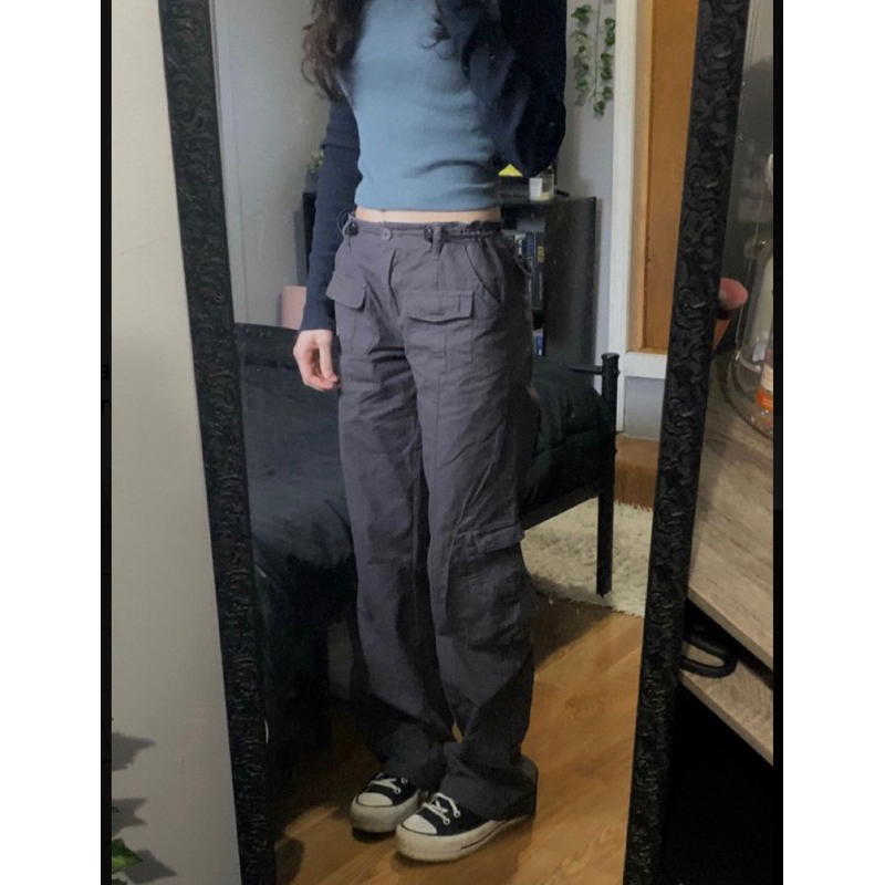 พรีออเดอร์ PREORDER Brandy Melville Kim Cargo Pants ของแท้ 100 (GREY) Shopee Thailand