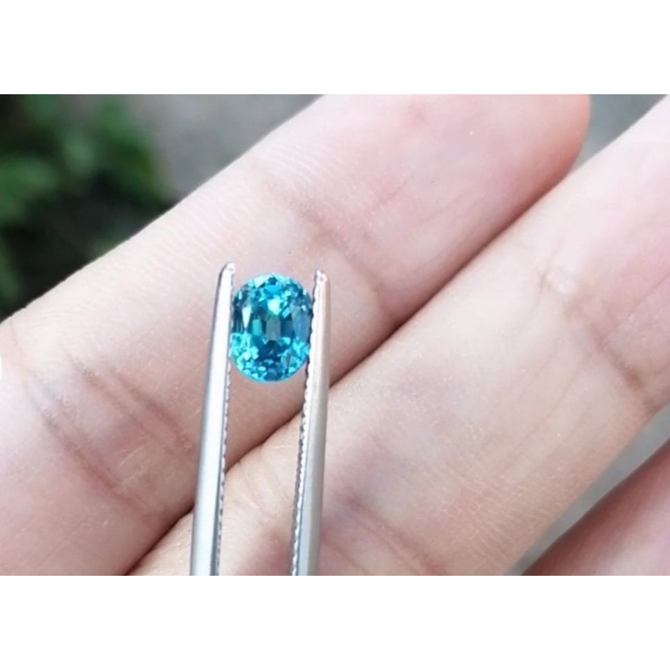 พลอยเพทาย-blue-zircon-นน1-58กะรัต