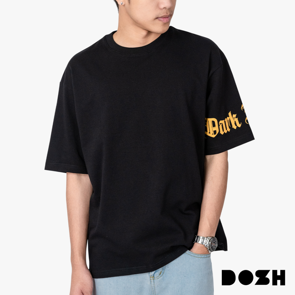 dosh-oversized-short-sleeve-t-shirts-batman-เสื้อยืดโอเวอร์ไซส์-dbmt5304-bl