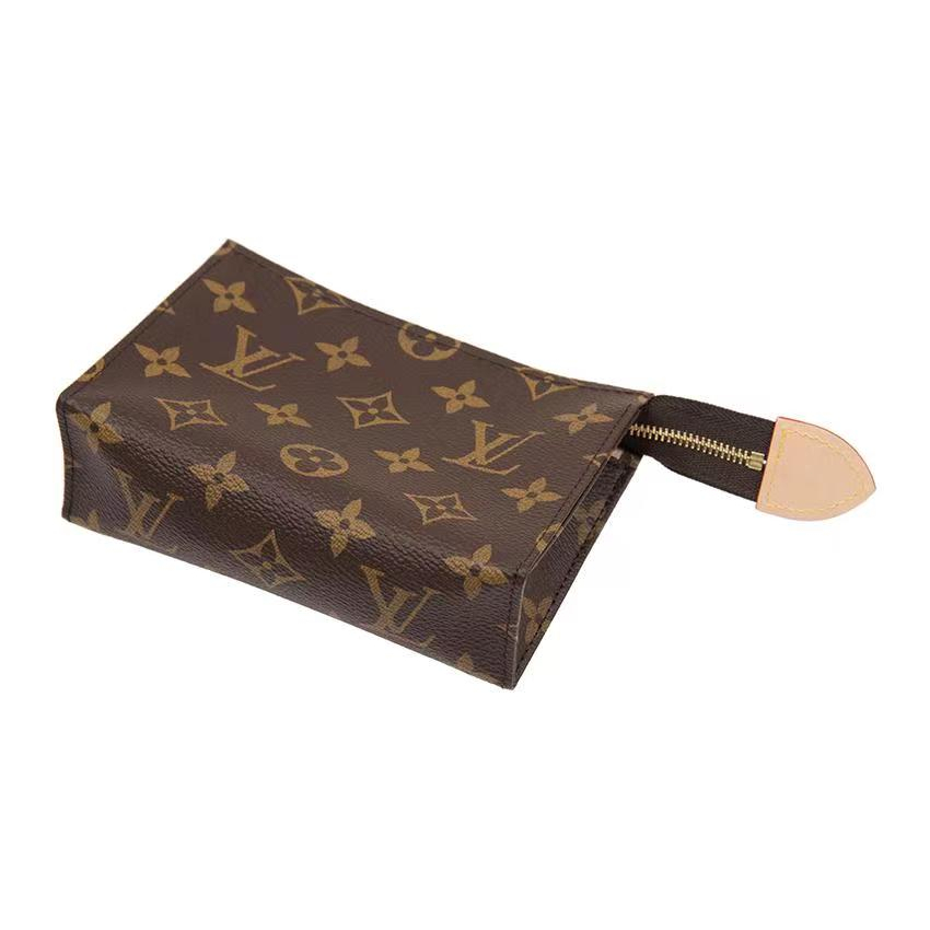 หลุยส์-วิตตอง-louis-vuitton-no-15-wash-bag-ผู้ชายและผู้หญิง-ทรงเดียวกัน-กระเป๋าคลัช-กระเป๋าสตางค์-กระเป๋าใส่มือถือ