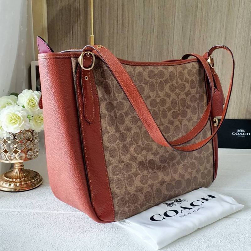 สด-ผ่อน-shop-c8354-alana-tote-in-signature-canvas