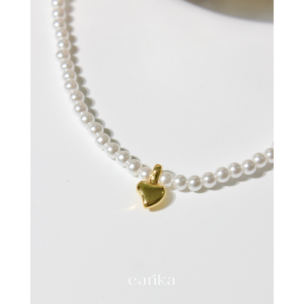 earika-earrings-mini-gold-heart-pearl-beads-necklace-สร้อยคอไข่มุกจี้หัวใจสีทอง-เหมาะสำหรับผิวแพ้ง่าย