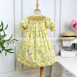 smock dress vintage girl new size 9y สำหรับน้อง 7-9 ขวบ