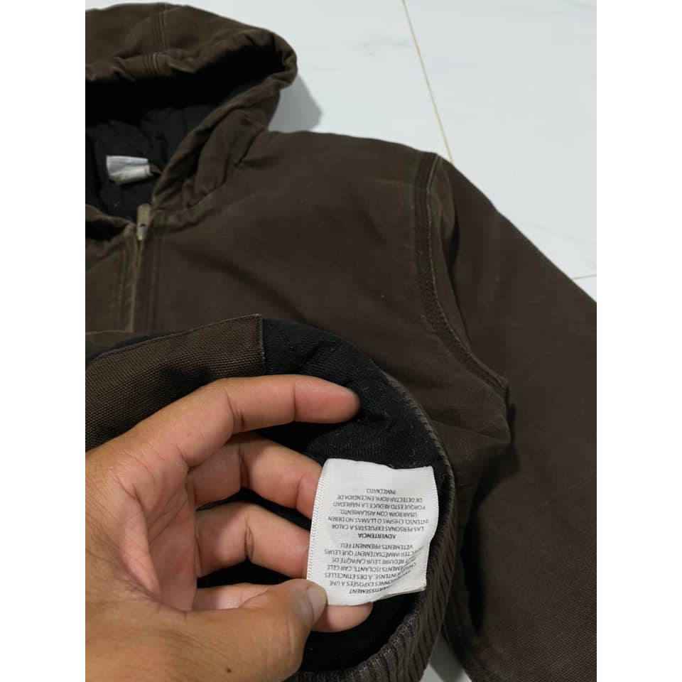 carhartt-hooded-jacket-มือสอง-งานผ้าหนาสีน้ำตาลเข้มสวยตามภาพ