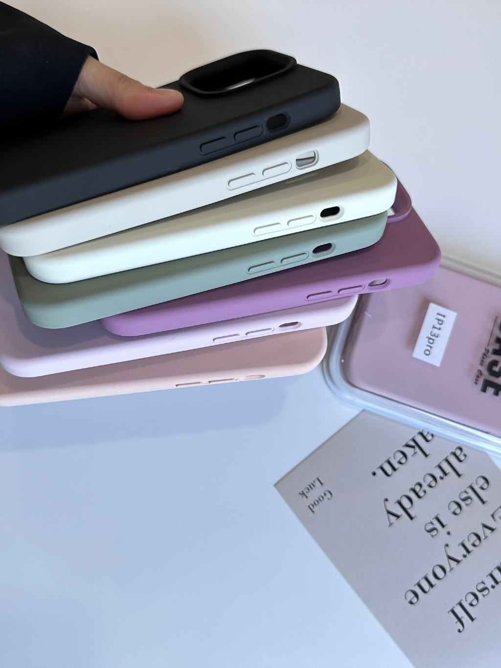 เคส-สำหรับ-ไอโฟน-เคสซิลิโคน-สินค้าพร้อมส่งจากไทย-สำหรับ-iphone-14-13-12-11-pro-max-เคสสีพื้น-พรีเมี่ยม-tpu-r1830-ซีซั่น