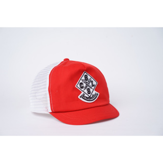 SECRET SEALING BAG  SCSL : SHORT BRIM TRUCKER CAP RED/WHITE - หมวกตาข่ายสะท้อนแสง