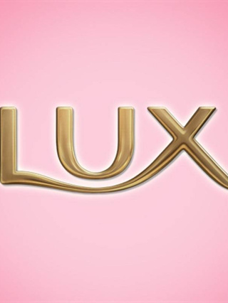 Lux Bar Soap Sakura Bloom (Pack 4 Bars) ลักส์ สบู่ก้อน สูตรซากุระ บลูม 70 กรัม