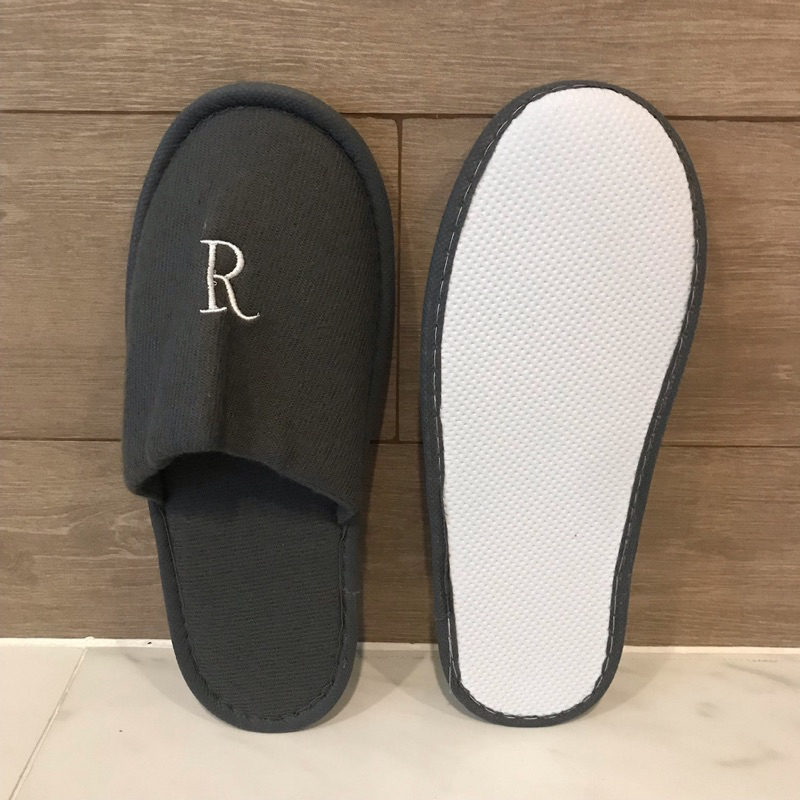 รองเท้า-slipper-แบรนด์-mandarin-oriental-renaissance-conrad-ใส่ที่ทำงาน-ใส่อยู่บ้าน-ออฟฟิส-สลิปเปอร์-ของใหม่-มือ-1