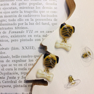 ต่างหูปั๊กกระดูกห้อย The Pug Earrings - FAIRY TALES