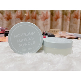 Innisfree no sebum mineral powder 5g ❤️ในตลับมีบัฟให้ด้วยนะคะ❤️