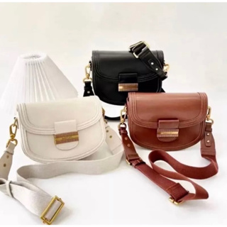 🌸🌸  🌸 Charles&amp;keith 🌸🌸 3 สี ป้ายแทค+ถุงผ้า มีบริการเก็บปลายทางค่ะ