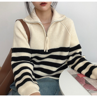 Aurelia sweater เสื้อหนาวไหมพรมดีเทลลายทางทรงคอวี สไตล์เกาหลี TS1577