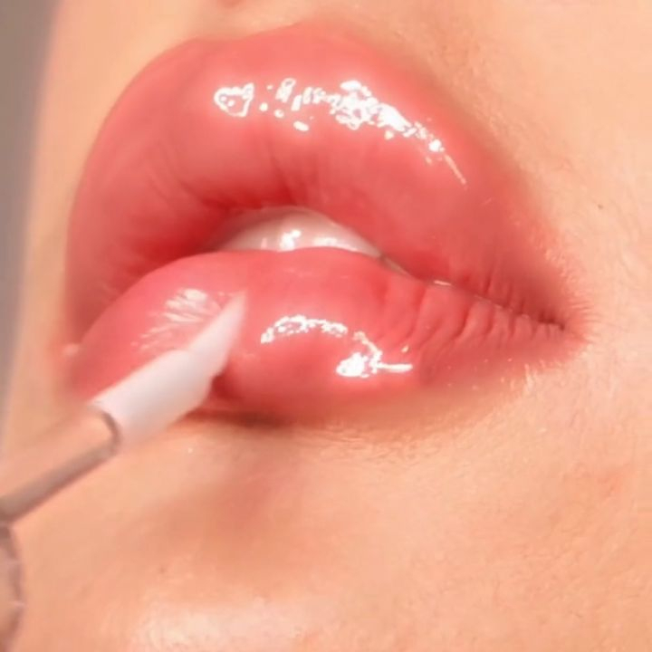 แบ่งขายกลอสไฮยาแก้ปากแห้งคล้ำ-kathy-shine-filler-treatment-lip