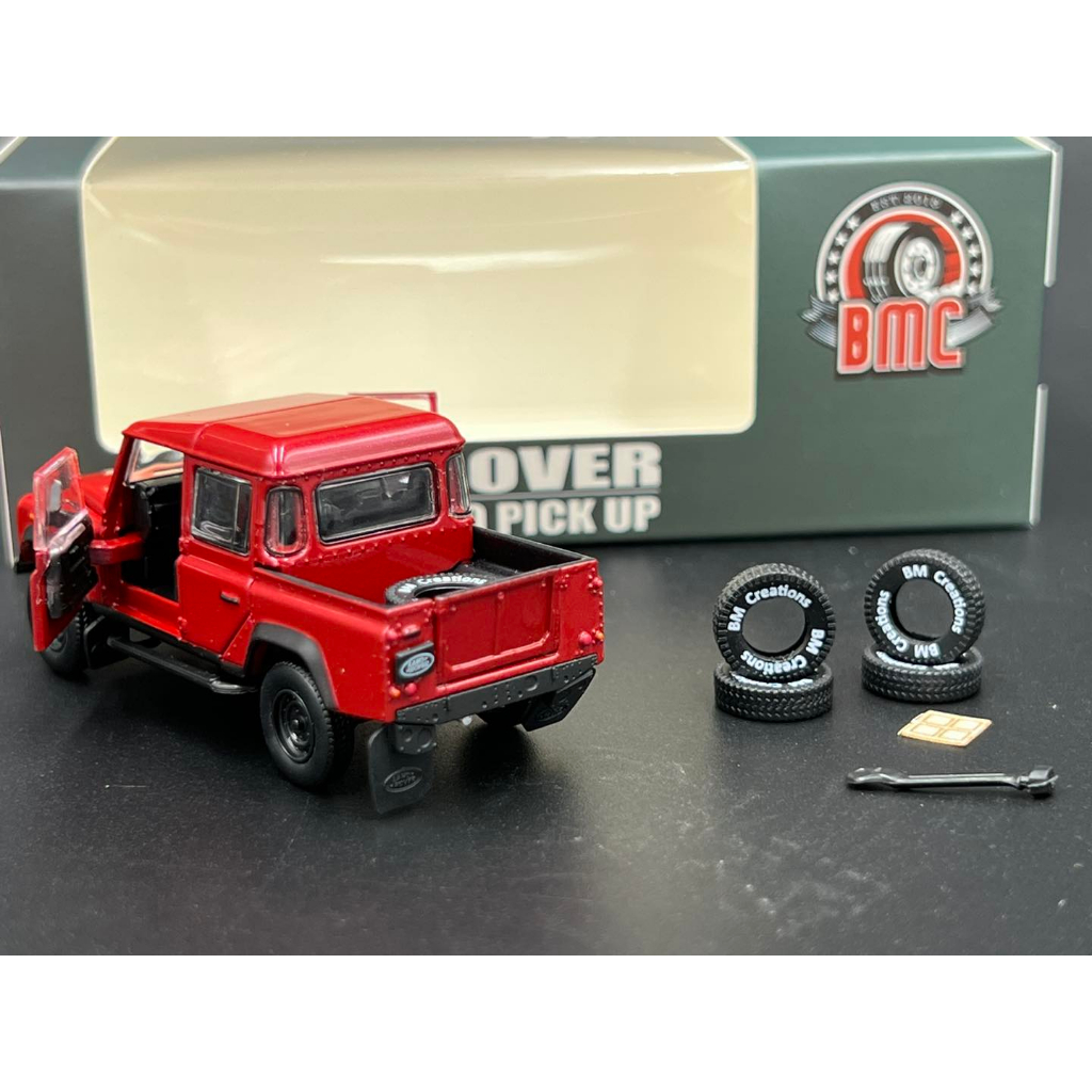 bm-creations-1-64-land-rover-2016-defender-110-pick-up-orange