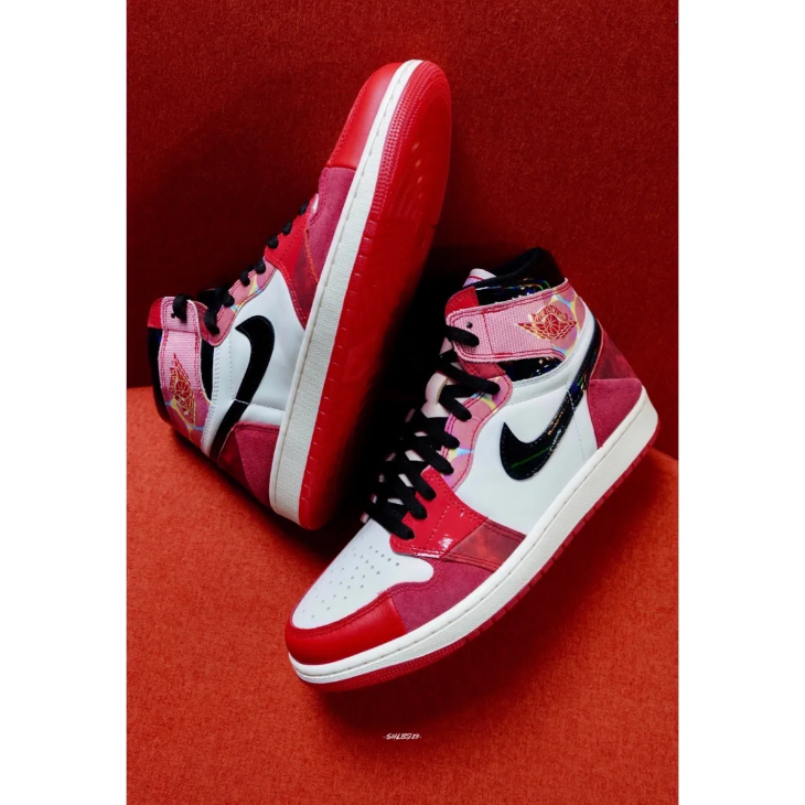 nike-air-jordan-1-retro-high-og-spider-man-2-0-next-chapter-ของแท้-100