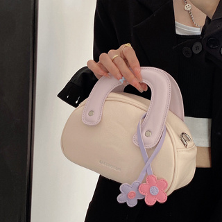 AMILA กระเป๋าถือสาวน่ารัก แฟชั่นเกาหลี การออกแบบเฉพาะ กระเป๋าสะพายข้างทรงแมสเซนเจอร์ยอดฮิตอินเทรนด์สุดๆ