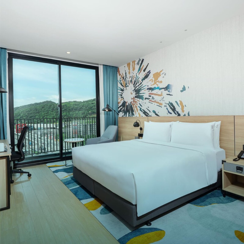 ถูกสุดๆๆ คุ้มมากๆ โรงแรม holiday inn suite sriracha ห้องใหญ่อลังการ