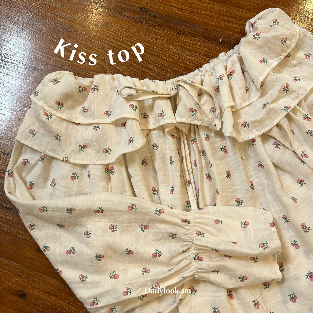 kiss-top-เสื้อปาดไหล่ลายดอกสุดเกาหลีเกาใจ
