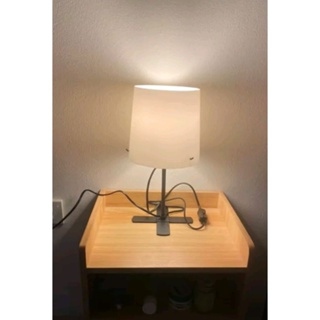 ภาพหน้าปกสินค้า💥NEW💥 IKEA BARLAST โคมไฟตั้งโต๊ะ/หัวเตียง อิเกียแท้ สูง 31 ซม. (หลอดไฟแยกจำหน่าย) ที่เกี่ยวข้อง