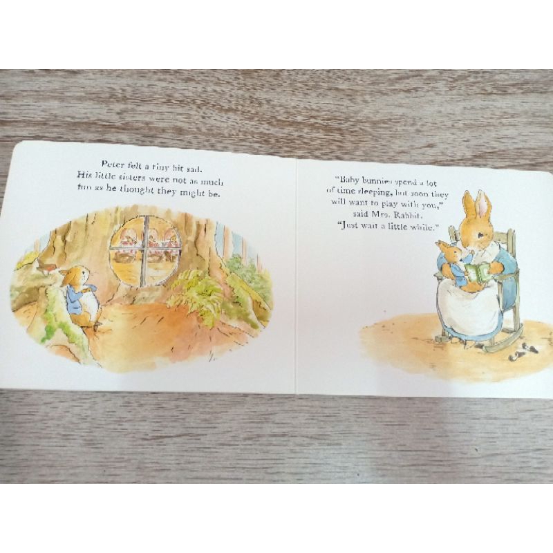 มือสอง-boardbook-a-peter-rabbit-tale-three-little-bunnies