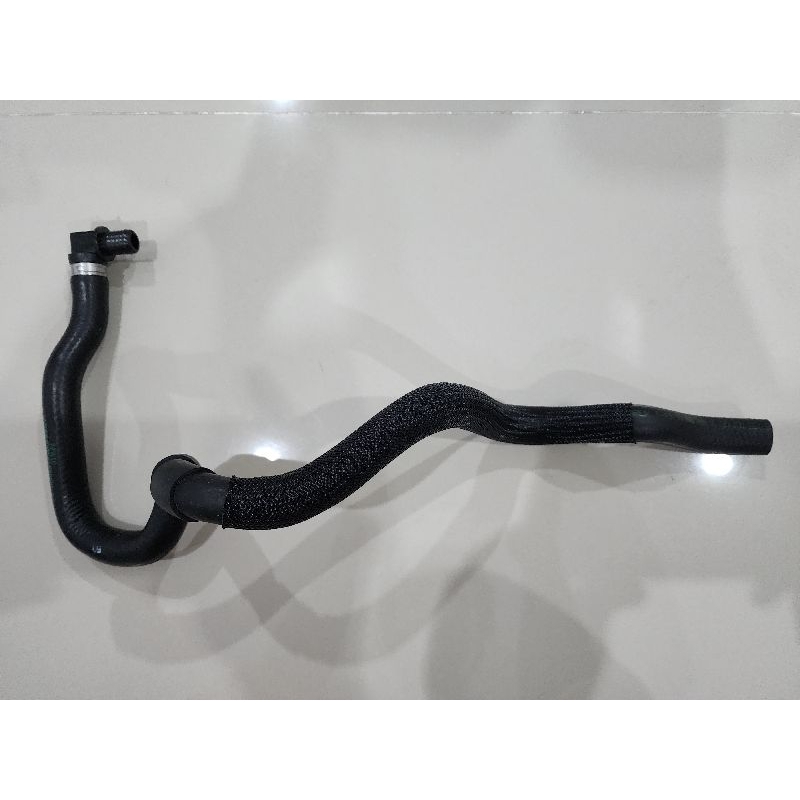 ท่อแวคคั่มใต้ท่อร่วมไอดี-hose-elbow-bmw-e46