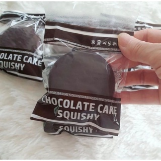 สกุชชี่ Chocolate Cake แบรนด์เจน ค่ะ