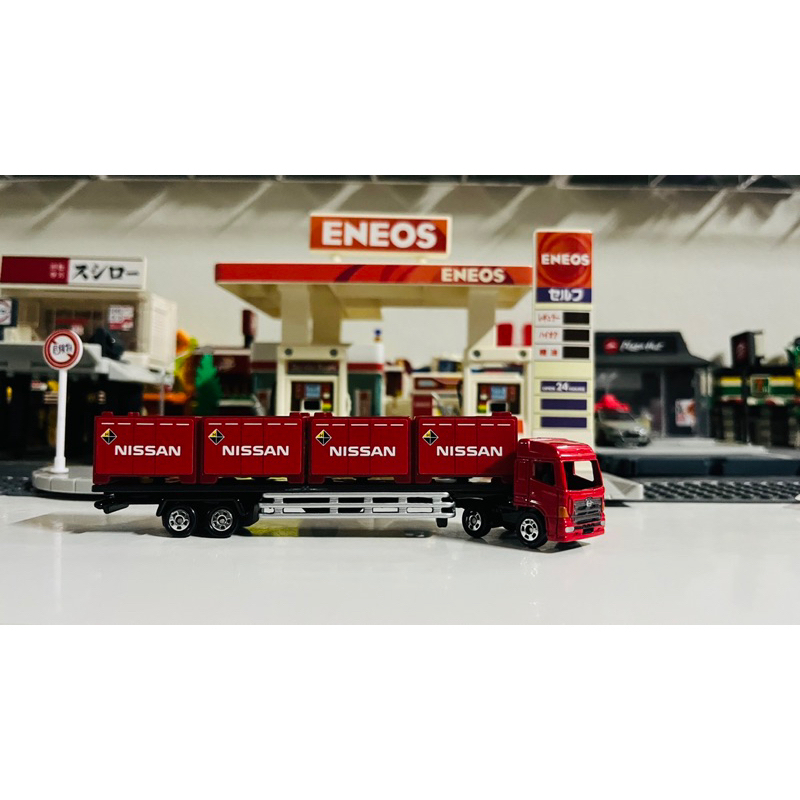 model-tomica-nissan-container-trailers