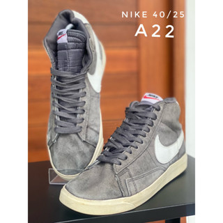 NIKE (40/25) รองเท้าแบรนด์เนมแท้มือสอง (A22)