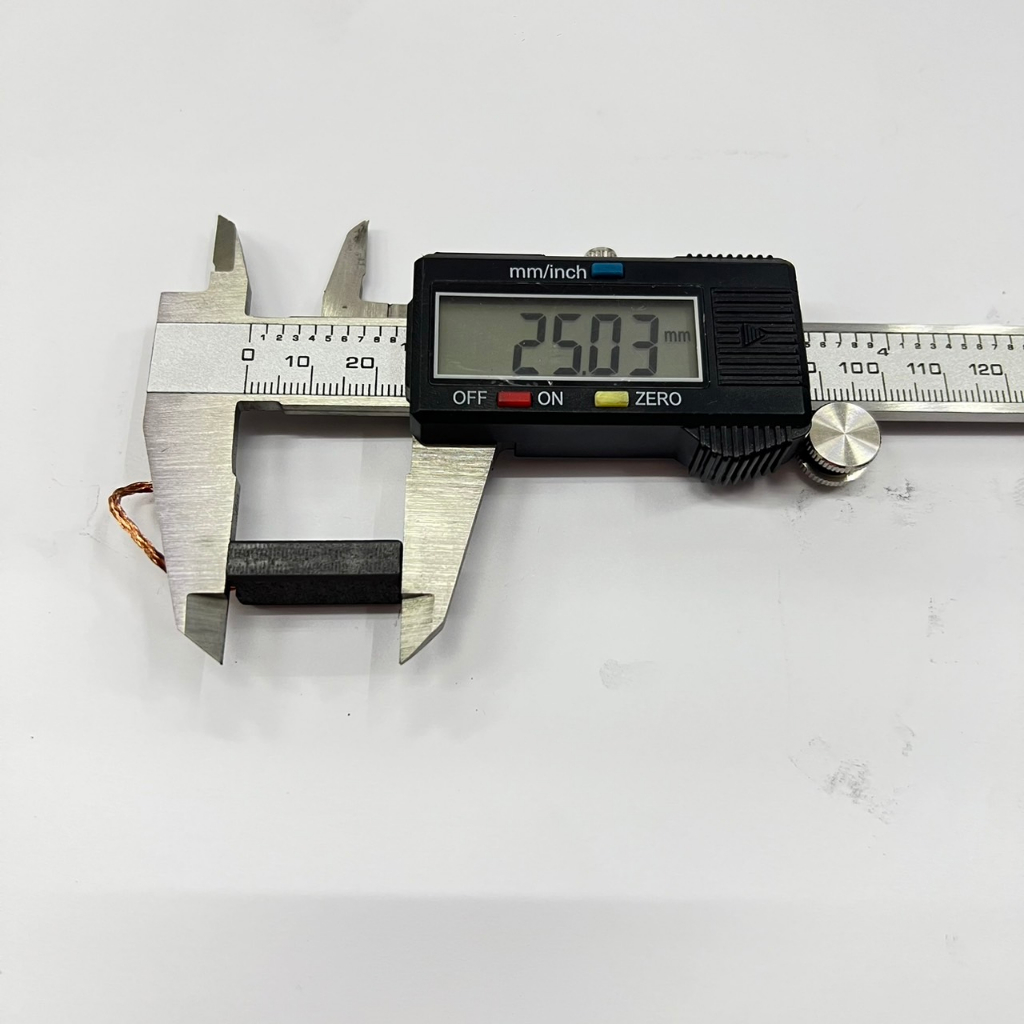 แปรงถ่าน-asaki-bosch-gsh-3e-5-5e-5x-388x-ในกล่องมี-แปรงถ่าน-1-คู่