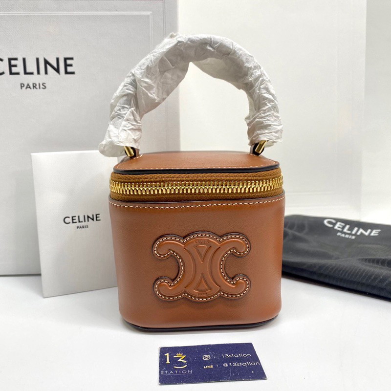 ใหม่-celine-mini-vanity-แท้พร้อมส่ง-รูดบัตรเครดิต-ผ่อน0-ไม่ชาร์จ