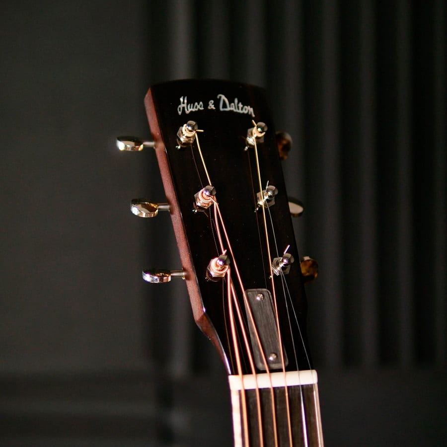 กีต้าร์โปร่ง-huss-amp-dalton-ds-sitka-spruce-mahogany-กีตาร์-acoustic-guitar-กีตาร์โปร่ง