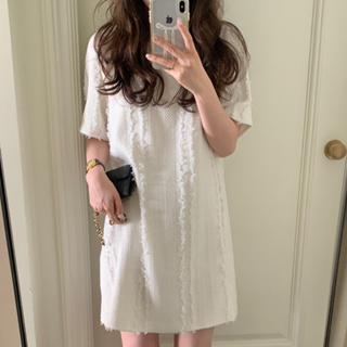 พร้อมส่ง🍑เดรสสั้น สไตล์เกาหลี สีขาว dress เนื้อผ้าดีมาก แนวเรียบหรู ดูดี ตัวนี้เป็นเอฟวรี่เดย์ลุค ใส่ไปคาเฟ่น่ารักน้า