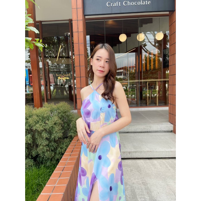 lora-dress-เดรสสายเดี่ยวผูกคอ-ลายดอกไม้หวานๆ-เที่ยวทะเล-ชุดนี้เอาอยู่น้าาา-สาวววๆๆ