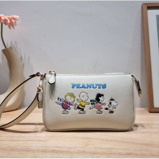 COACH CE858 COACH × PEANUTS NOLITA 19