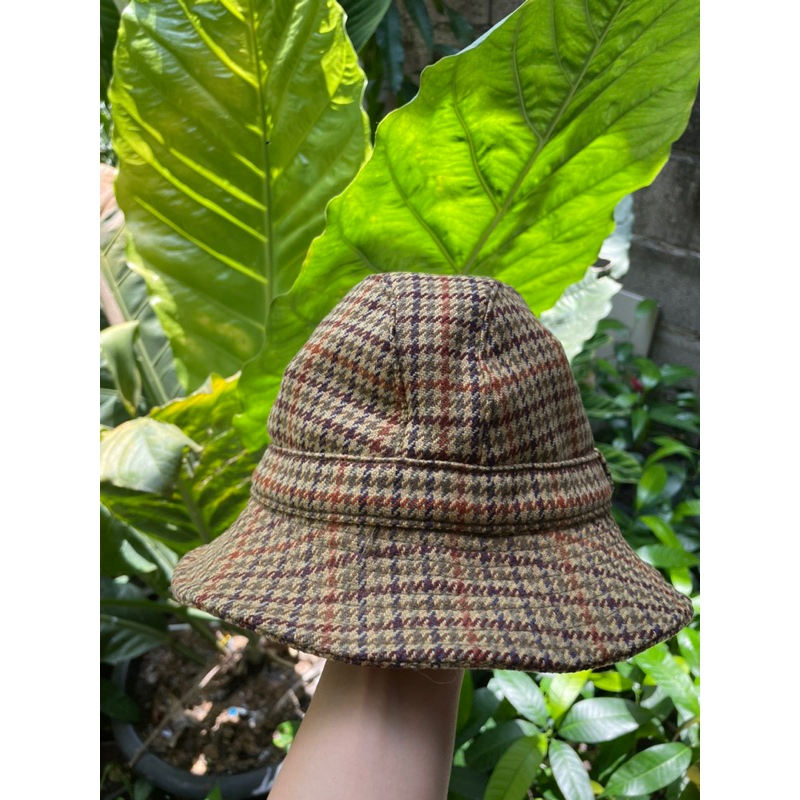 vintage-burberry-original-bucket-hat-wool-made-in-england