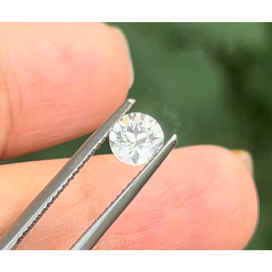 พลอยเพทาย-white-zircon-นน0-97กะรัต