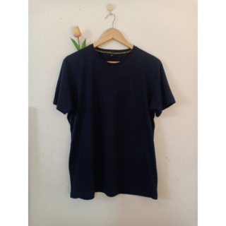 เสื้อยืด quick dry แบรนด์ Uniqlo size L