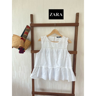 ZARA x cotton x L แขนกุด ขาวสะอาด ทรงน่ารัก ❌ตำหนิช่วงคอเป็นรู และรอยเปื้อน อก 38 ยาว 22 Code: 622(5)